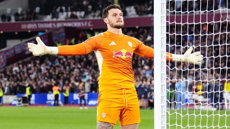 Perri thi đấu xuất sắc giúp Leeds bước tiếp